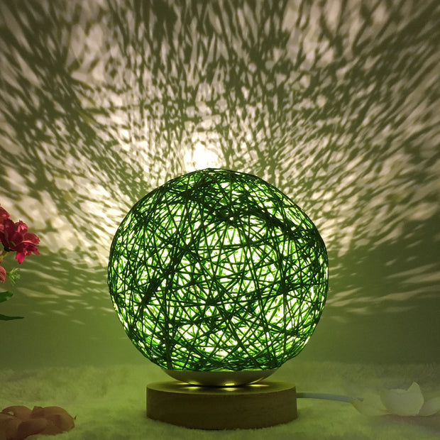 Spherical table lamp