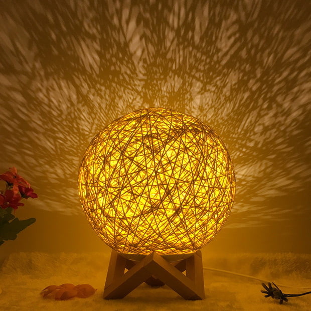Spherical table lamp